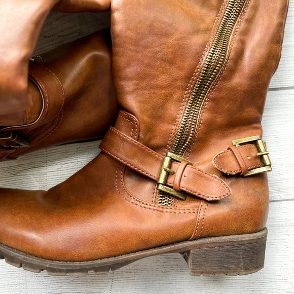 Dakara brown Boots, Size 9 - Picture 4 of 5